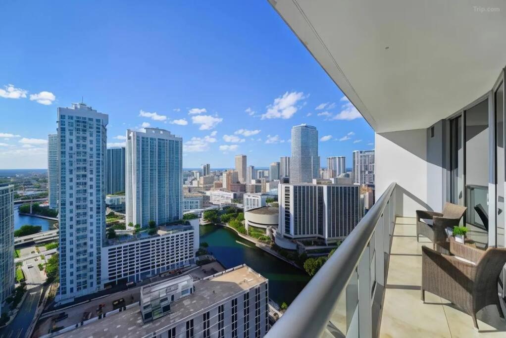 W Hotel Luxury High Rise ไมอามี ภายนอก รูปภาพ