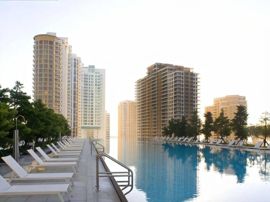 W Hotel Luxury High Rise ไมอามี ภายนอก รูปภาพ